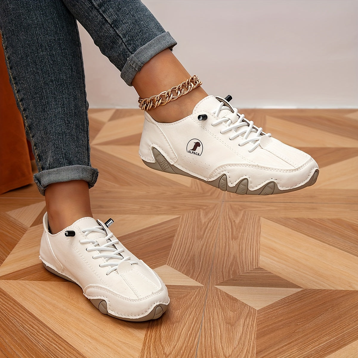 Rowan | Vintage Walking Shoes