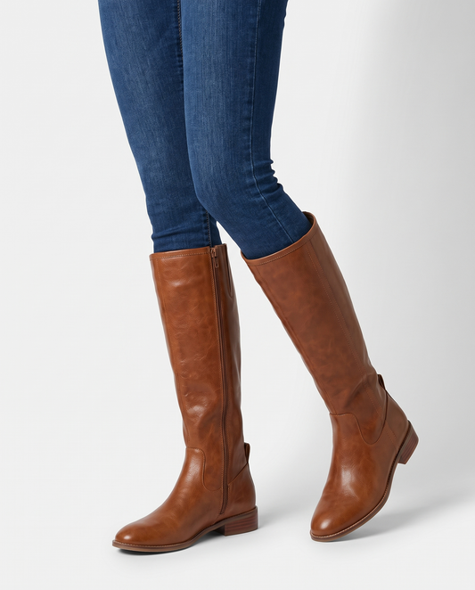 Women's flat knee high boots in brown leather