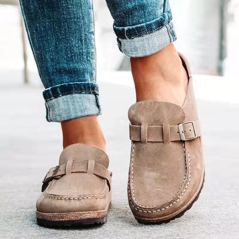 Rowan | Retro Style in Suede Shoes