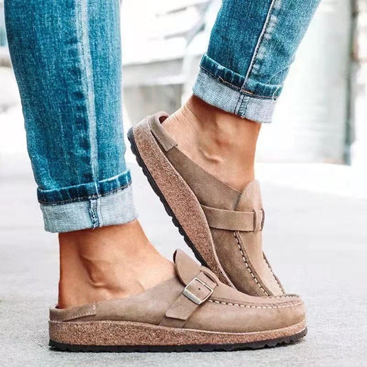 Rowan | Retro Style in Suede Shoes