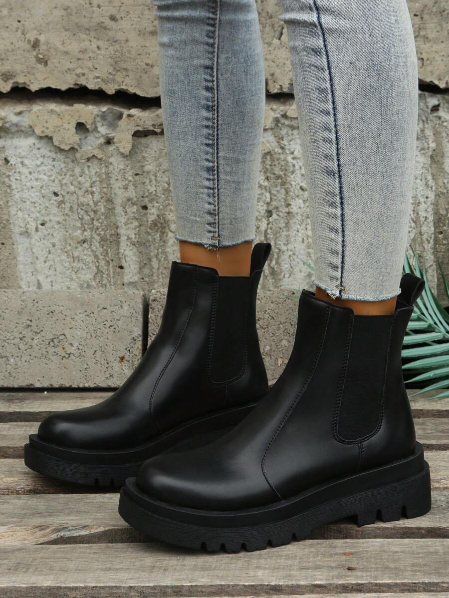 Rowan | Platform Chelsea Boots