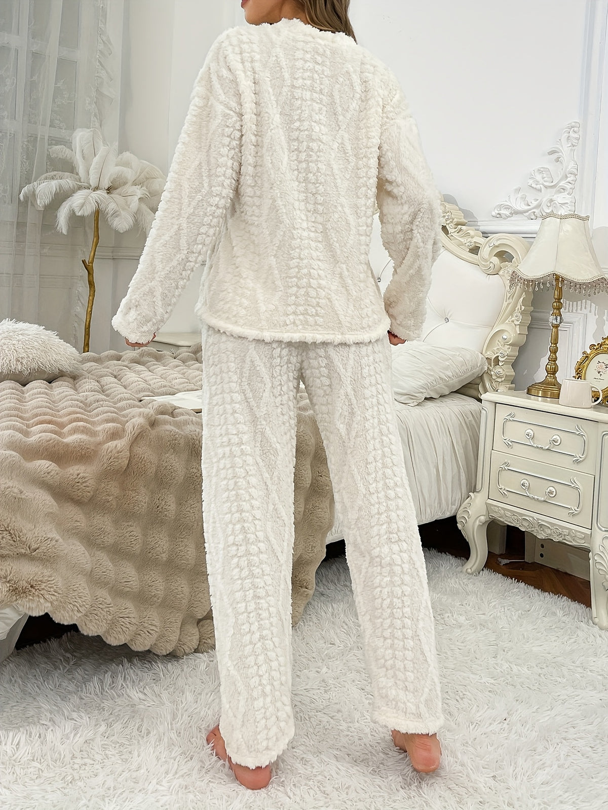 Rowan | Women's Plush Pyjama Set