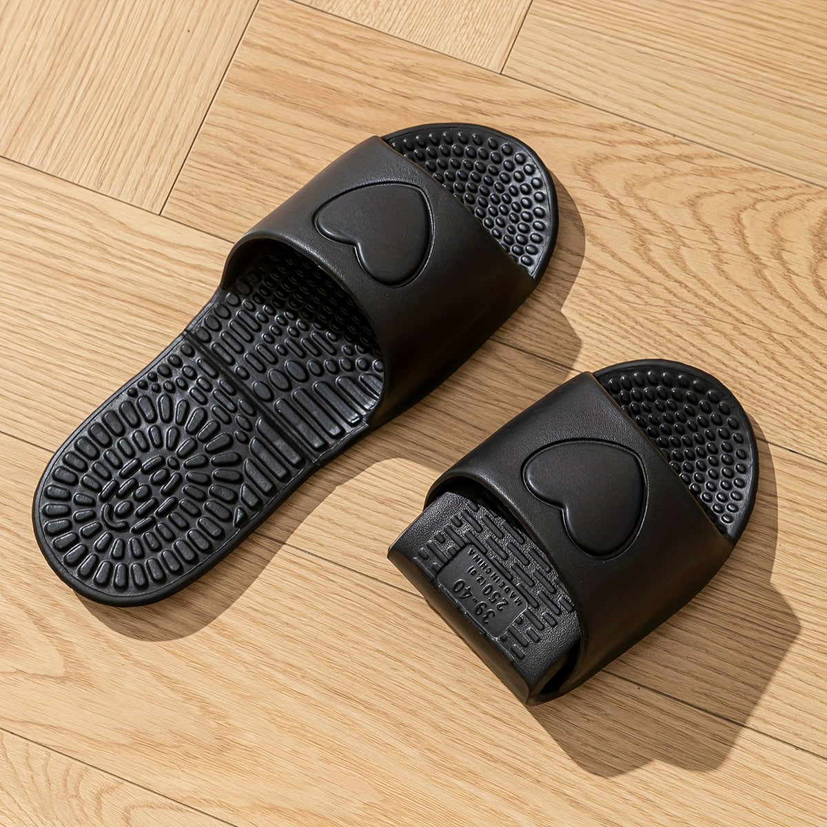 Rowan | Men's Foldable Travel Slippers