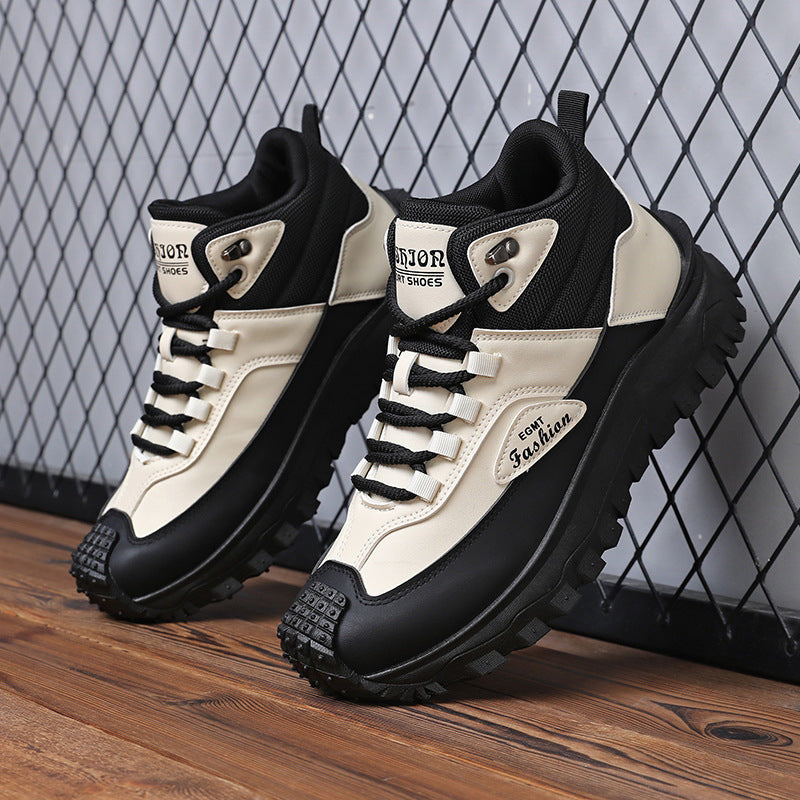 Men's retro walking boots detail