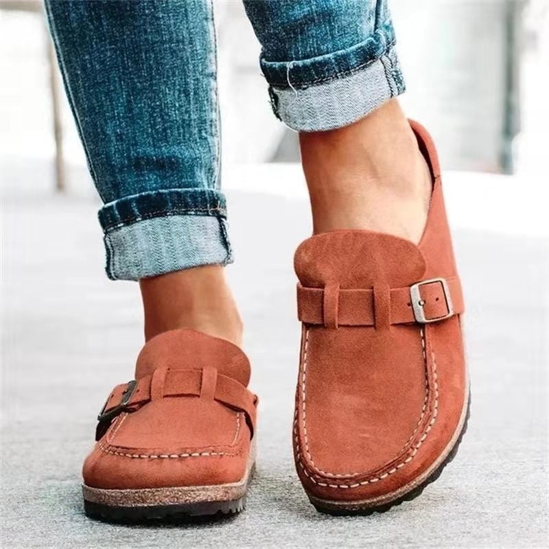 Rowan | Retro Style in Suede Shoes
